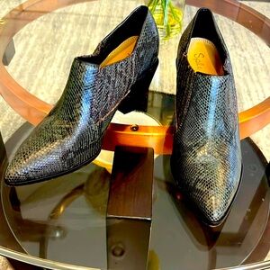 Women Dark Green and Black Leather Snakeskin Boots